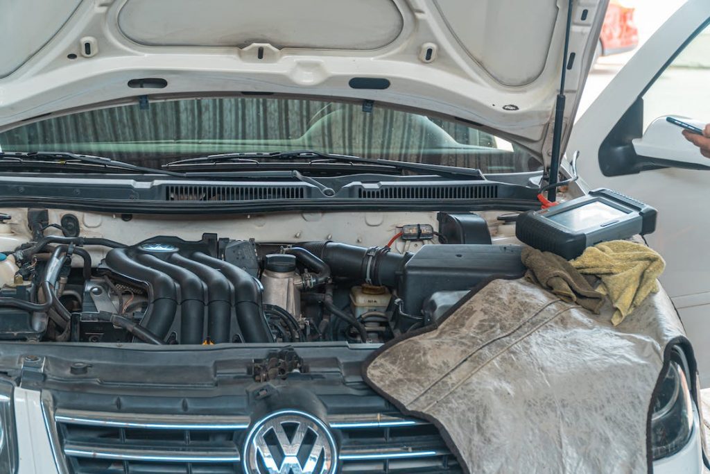 how-to-clean-your-engine-bay-gas-stations-near-me