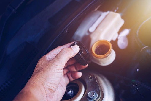 how to find a power steering leak